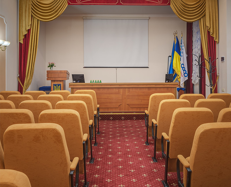Conference Hall 1 (70 adl.)
